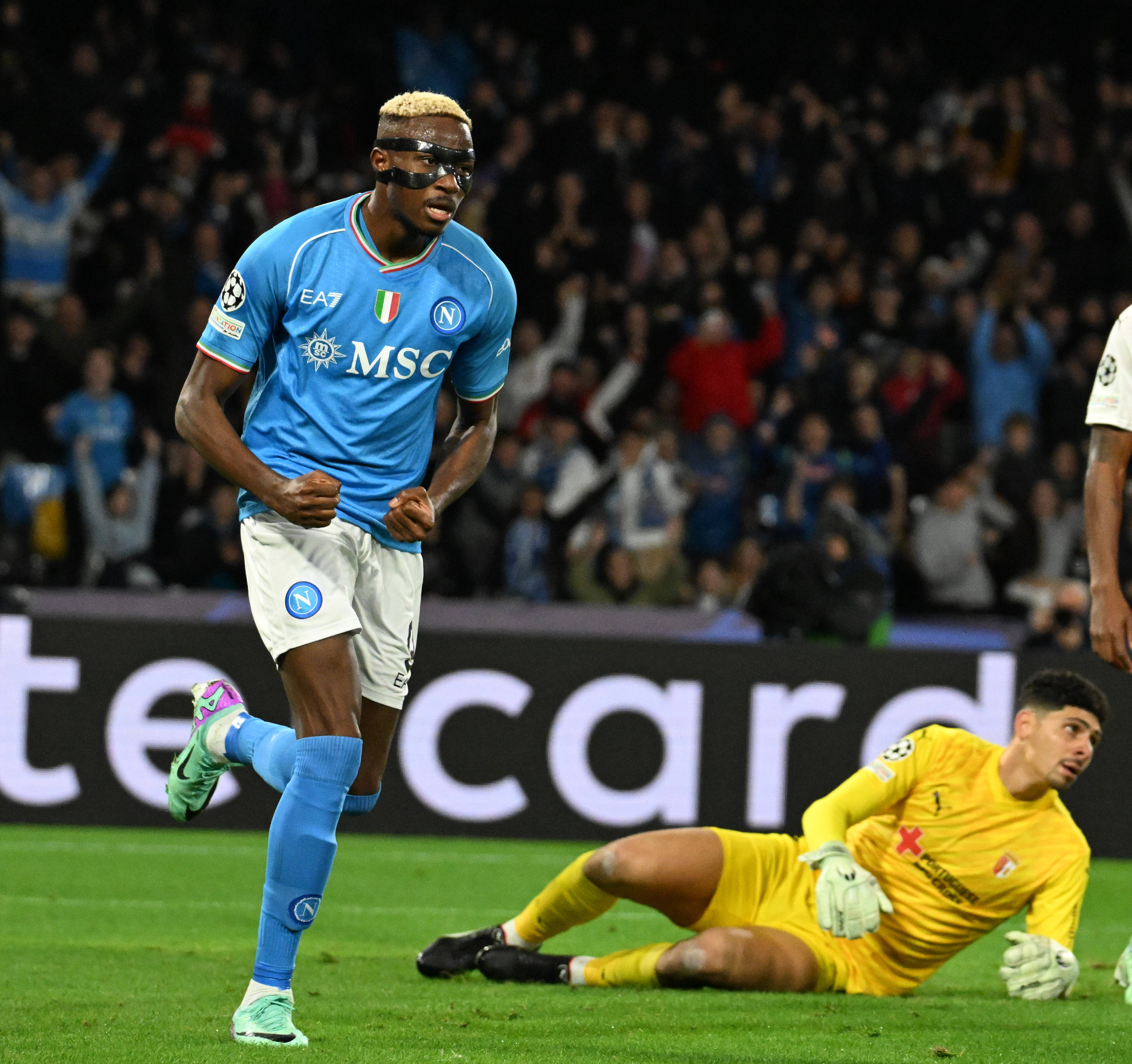 皇家社会战术微调备战法甲今夜皇家社会调整名单以备社区盾，洛杉矶快船赛后主帅复盘瞬间刷屏的简单介绍